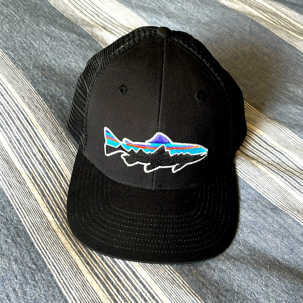 Patagonia Fish Logo Mesh Snapback Hat